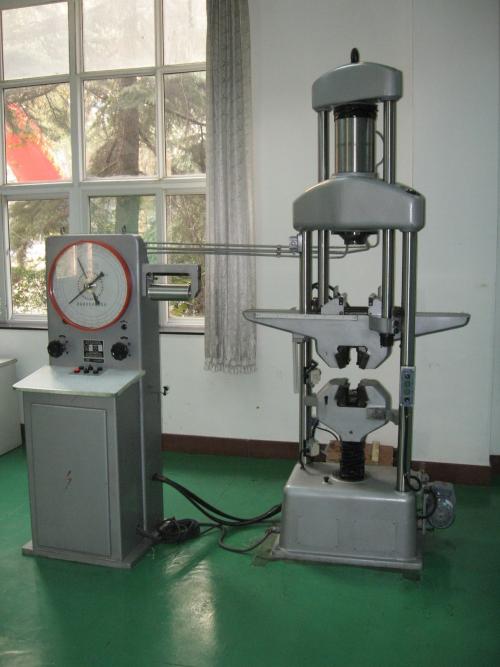 濟(jì)南試驗(yàn)機(jī)廠30噸60噸100噸萬(wàn)能試驗(yàn)機(jī)維修、升級(jí)、改造服務(wù)